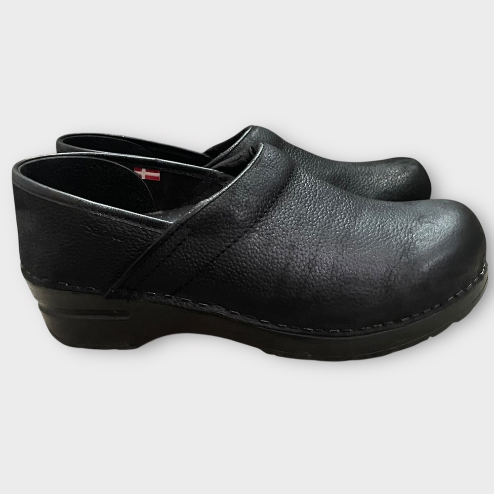 Sanita Danish Clog Black Oiled Leather 7.5 Slip Resist Comfort Women Casual Work